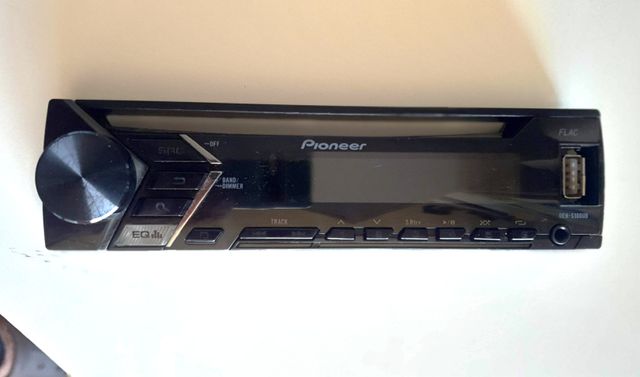 AUTORRADIO-CD Pioneer DEH-S100UB