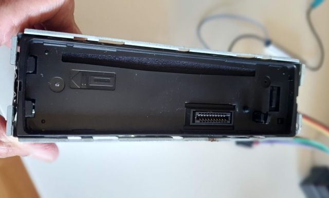 AUTORRADIO-CD Pioneer DEH-S100UB