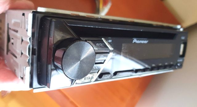 AUTORRADIO-CD Pioneer DEH-S100UB