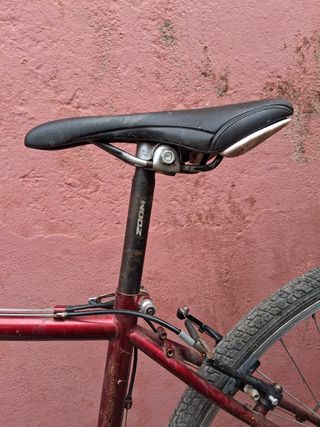 Bicicleta montaña vintage atak  de rueda de 700x35
