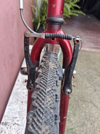 Bicicleta montaña vintage atak  de rueda de 700x35