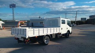 NISSAN NT400 2018 DOBLE CABINA BASCULANTE 