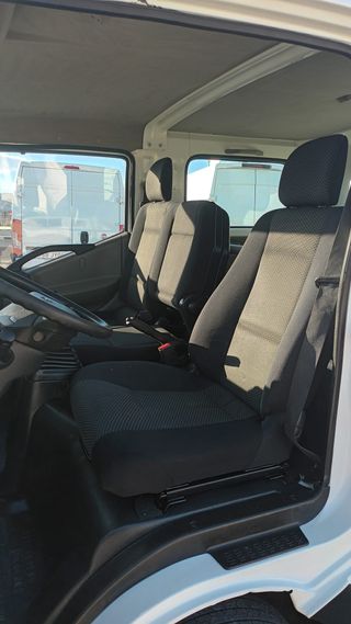 NISSAN NT400 2018 DOBLE CABINA BASCULANTE 