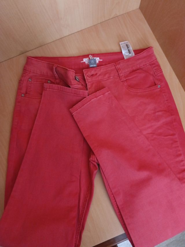 Pantalones Rojos ONE DENIM