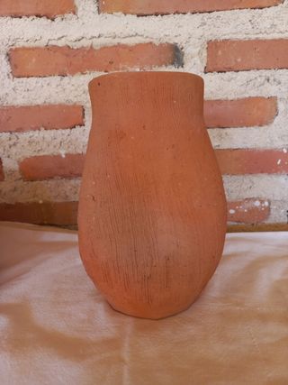 Jarrón artesanal terracota