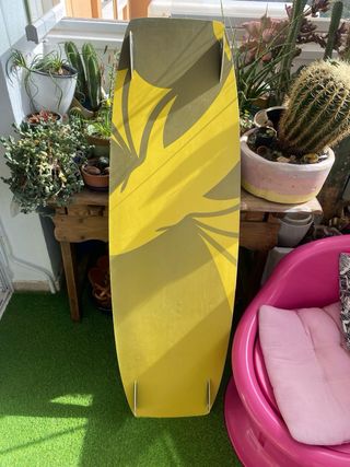 Tabla Kitesurf Customizada BEST SPARK 134 x 40