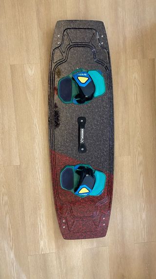 Tabla Kitesurf Customizada BEST SPARK 134 x 40