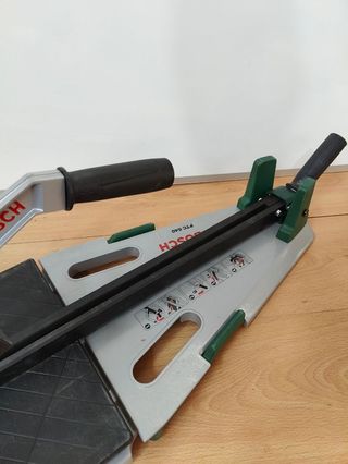 BOSCH CORTADOR AZULEJOS PTC 640 W4L 7408