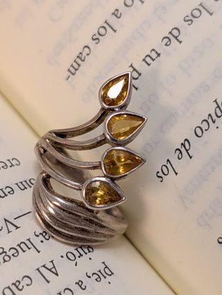 Anillo zafiros naturales