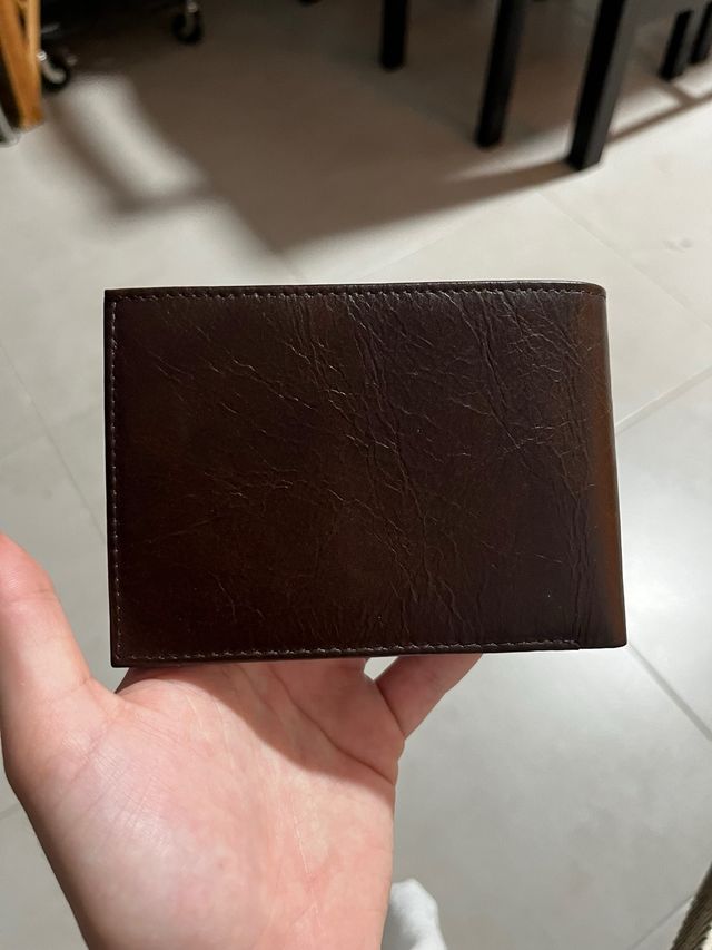 Cartera de piel