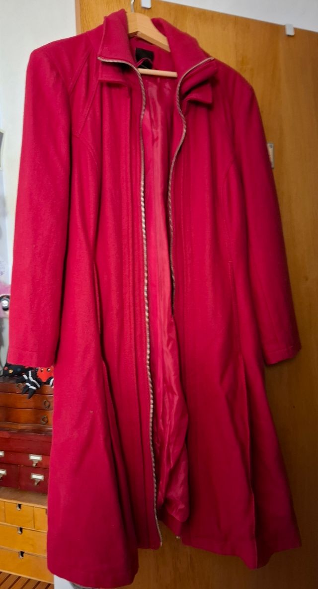 Abrigo Rojo Vero Moda - Talla XL