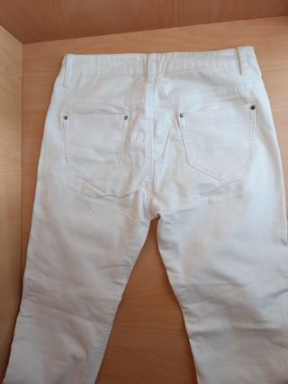 Pantalones blancos KALIBSON