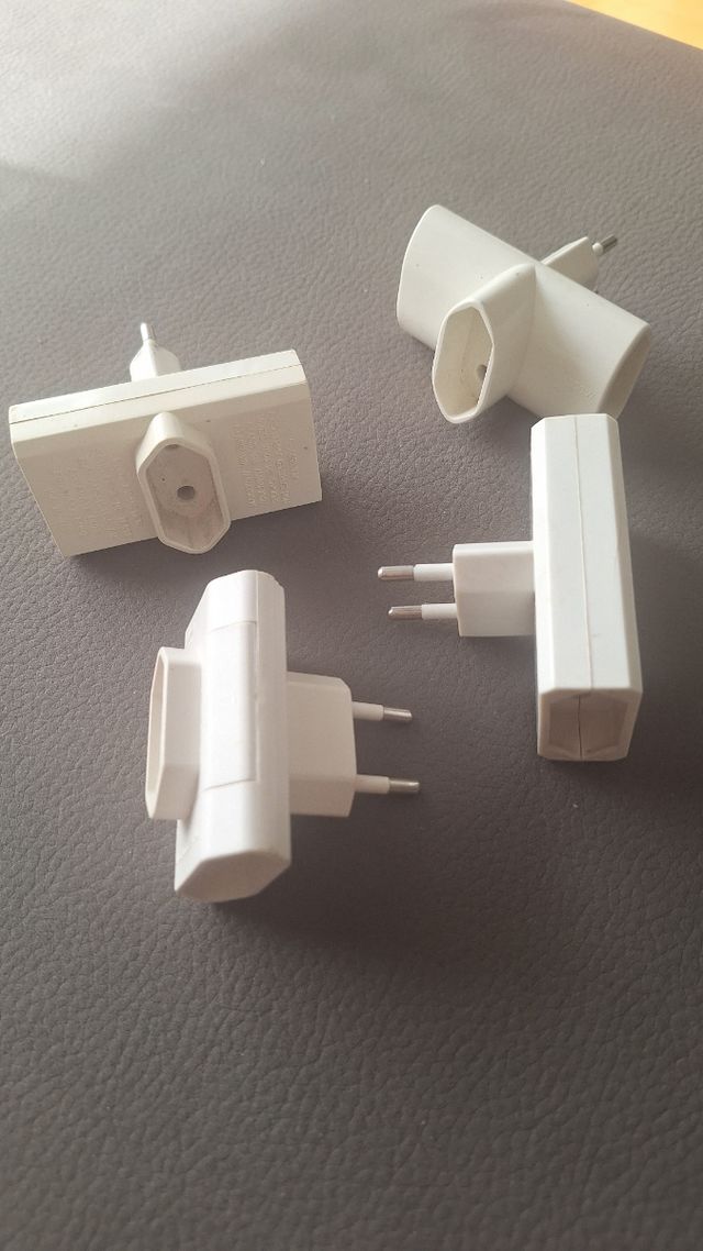 4 Adaptadores Enchufes Europeos