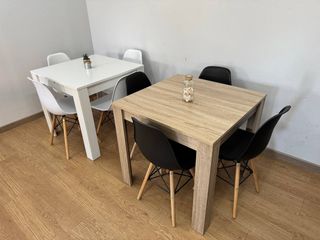 Mesa Cuadrada y 4 Sillas Diseño Nórdico. 