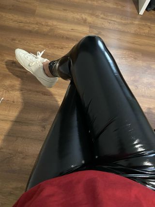Leggings efecto cuero negras
