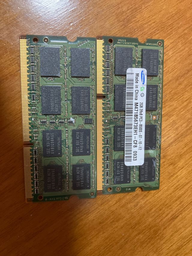 Memorias RAM Samsung 2GB PC3-8500S (x2)