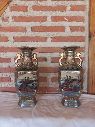 Jarrones chinos metal dorados