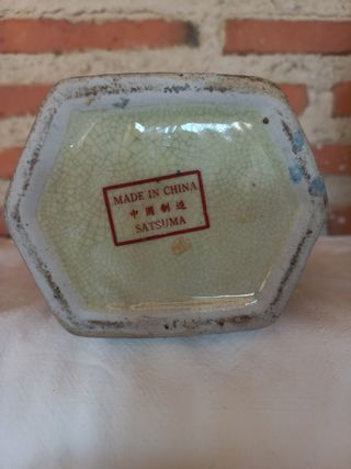 Jarrones chinos metal dorados