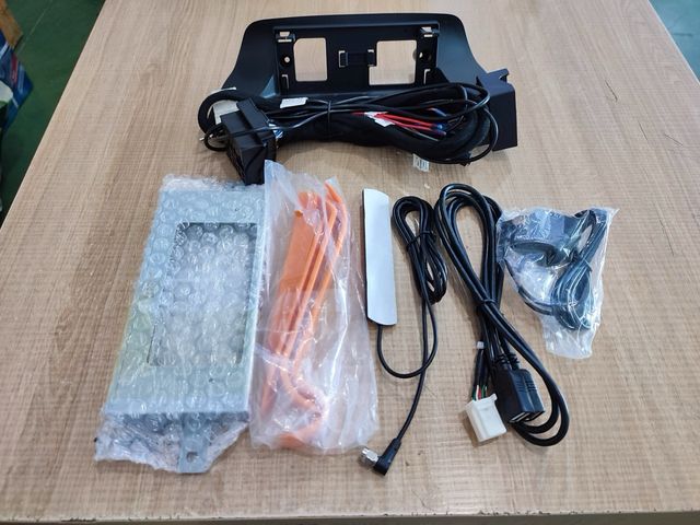 Pantalla coche Mercedes CLS - miniatura 2