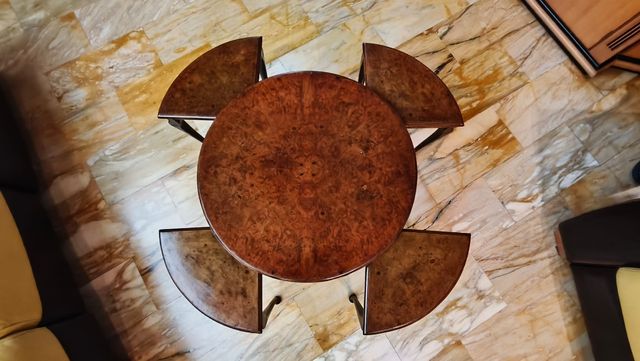 Tavolinetto a quadrifoglio