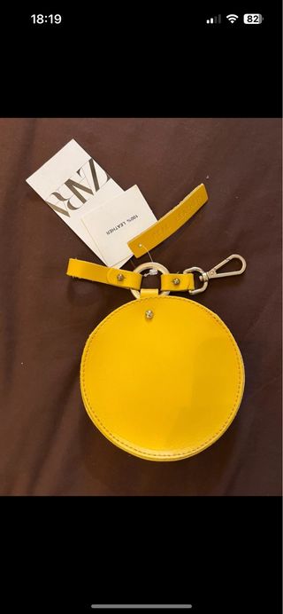 Monedero Zara Piel Amarilla