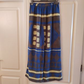 Conjunto de vestido túnica  y pantalón largo