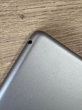 iPad (6th generation)