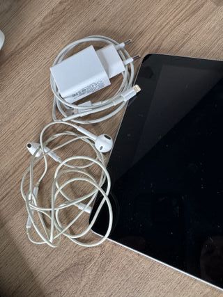 iPad (6th generation)