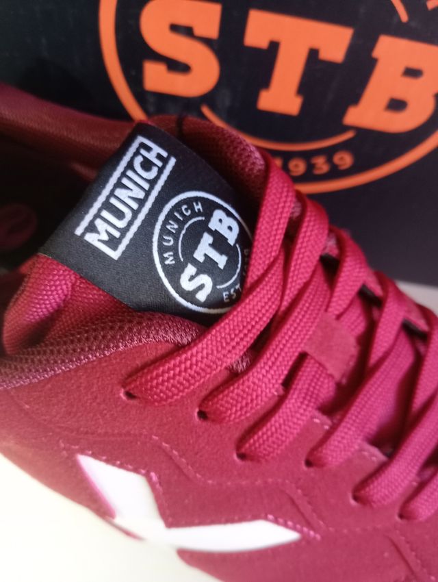 Zapatillas Munich talla 42 hombre nuevas