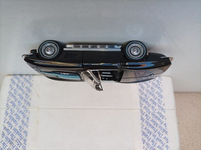 FRANKLIN MINT 1:24, 1967 Chevrolet Corvette String