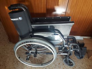 Silla de ruedas plegable