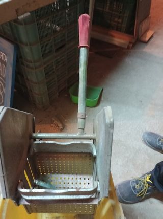 Cubo fregona profesional con escurridor