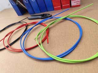 Cables y funda para bicicleta 