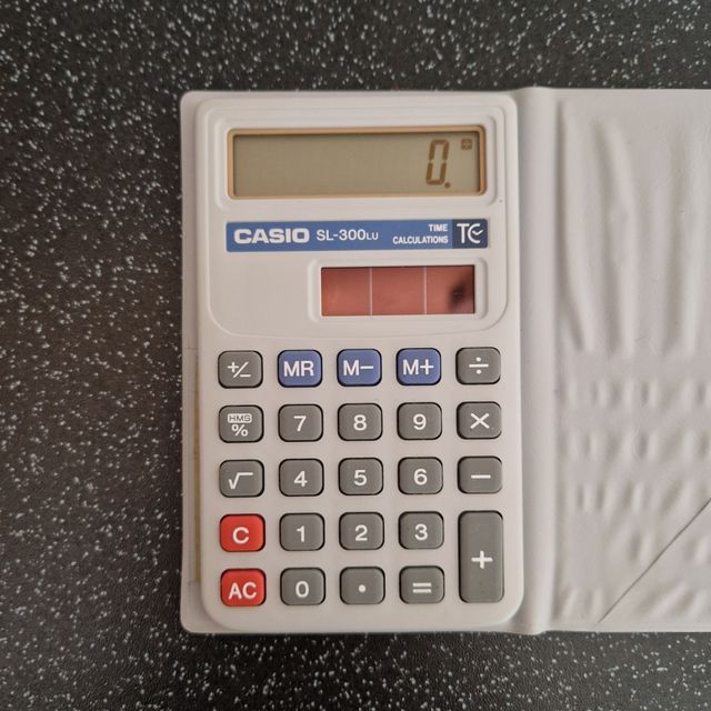 Calculadora solar Casio SL-300LU