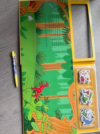 Libro juego SM Jorge, el dinosaurio + 30 imanes