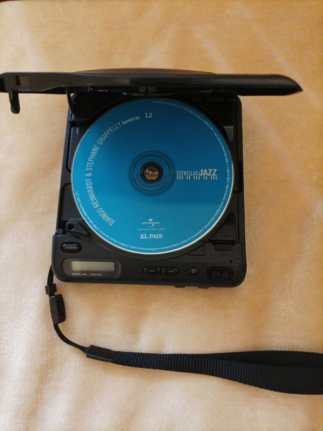 Sony Discman D-11 + Regalo de cds