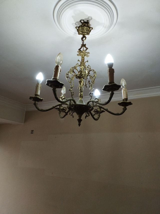 Lampara antigua de metal,bronce