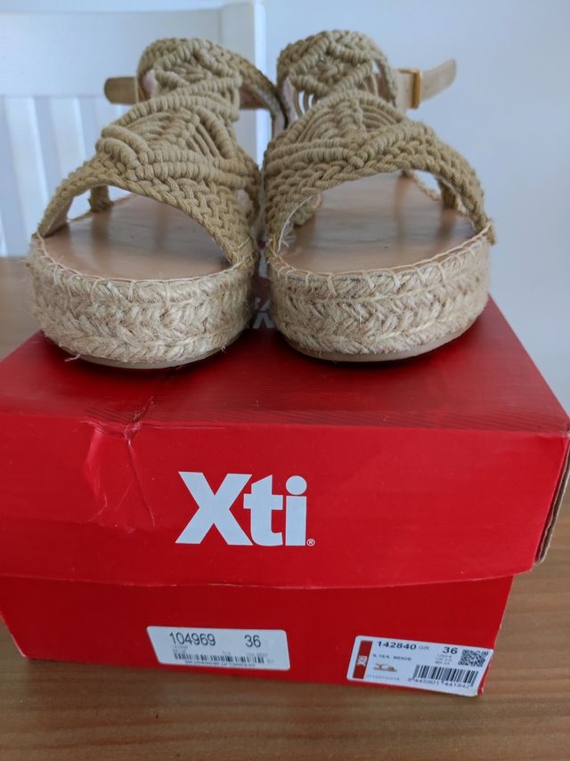 Sandalias Xti,talla 36