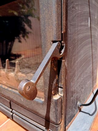 Inserisci legna in ghisa