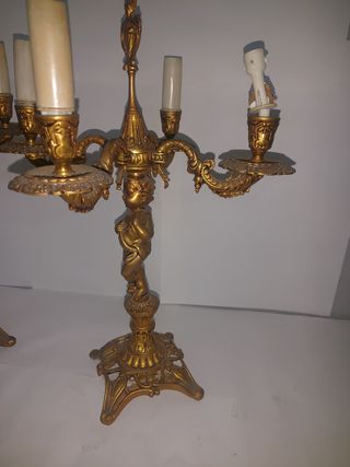 Candelabros de bronce