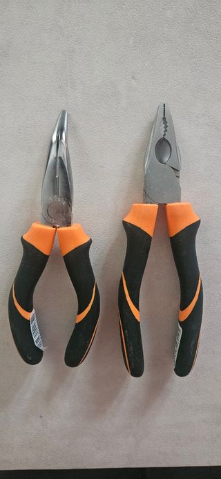 Pinze tagliacavi e pinze a becco lungo