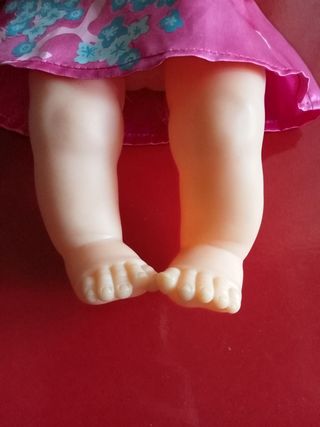 Muñeca Nenuco bebé asiática - Vestido rosa