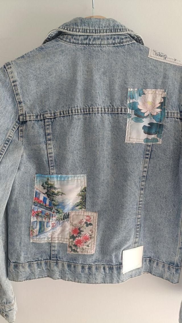 Chaqueta vaquera Desigual.