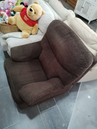 SOFÁ RECLINABLE MARRÓN (NO FUNCIONA)