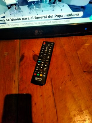 TV LG 19" negra