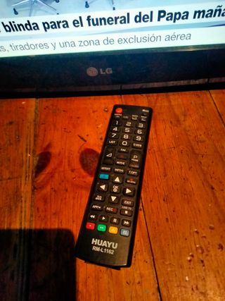 TV LG 19" negra