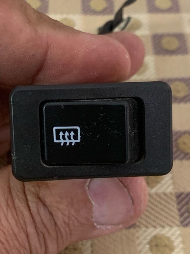 Interruptor luneta termica Nissan Terrano I