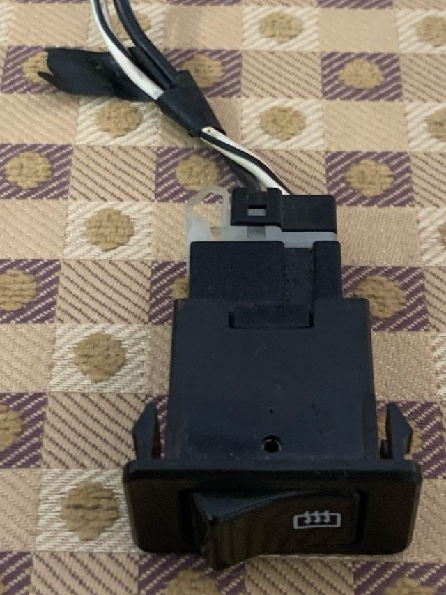 Interruptor luneta termica Nissan Terrano I