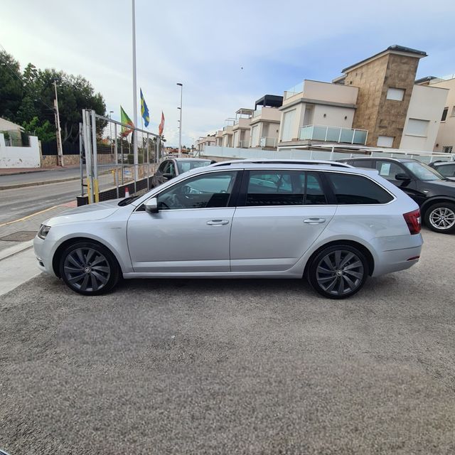 Skoda Octavia Combi 1.8TSi Laurin & Klement