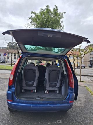Citroen C8 